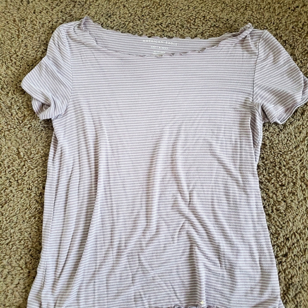 American Eagle soft and sexy tee!